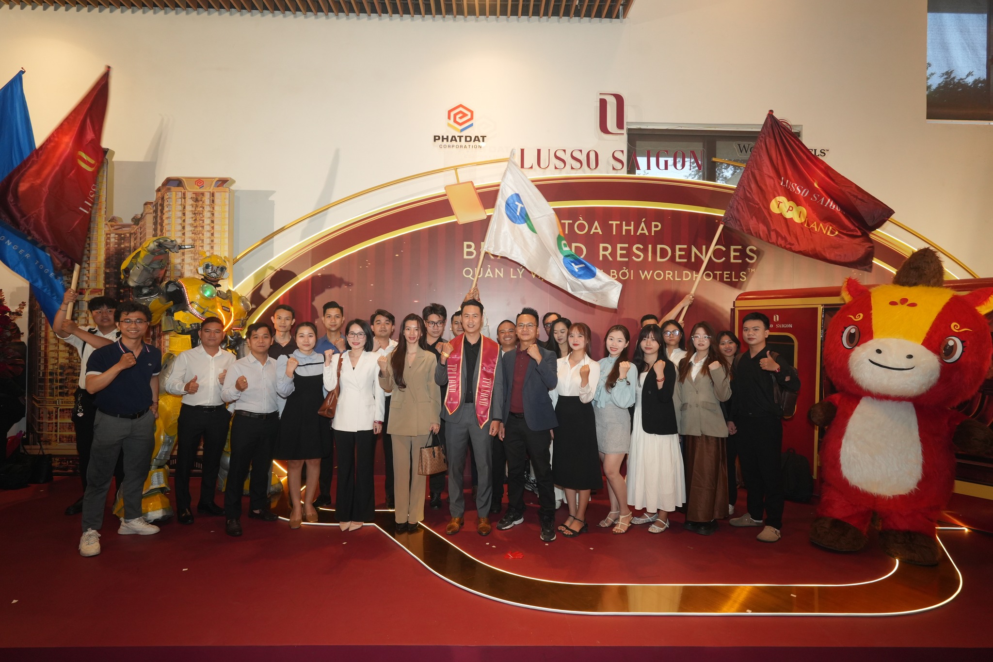 Đội ngũ 1992 Land tại Bình Dương
